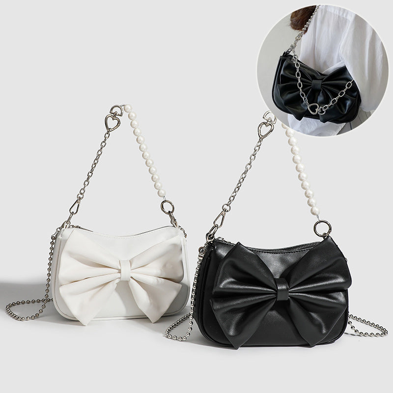 Pearl Chain Bow Underarm Bag front view